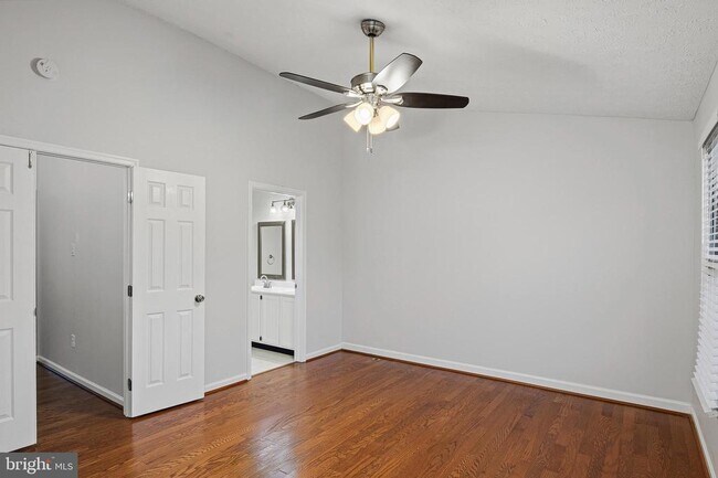 Building Photo - 7951 Brightmeadow Ct
