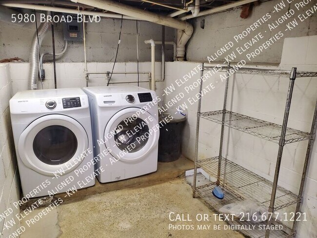 Building Photo - Welcome home !!