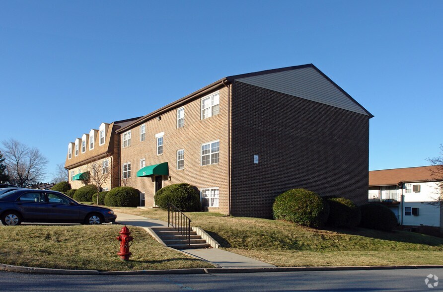 Primary Photo - ReNew Owing Mills