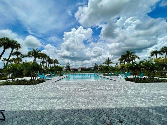 Building Photo - 3265 Dunning Dr