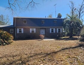 Building Photo - 304 NE Old Blue Springs Rd