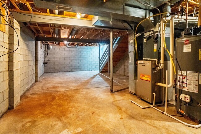 Building Photo - 2961 Keannen St