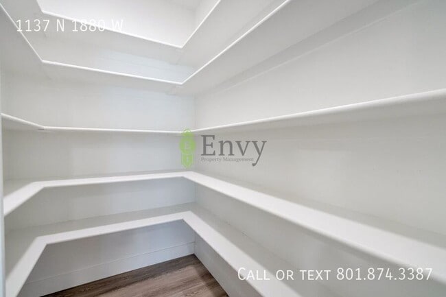 Building Photo - 1137 N 1880 W