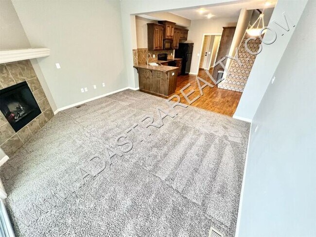 Building Photo - Beautiful and Spacious Olathe Townhome-Available in AUGUST!!!