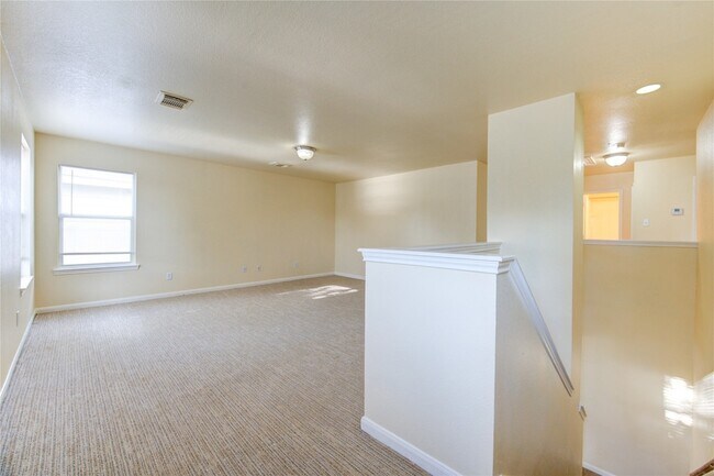 Building Photo - 6422 Mildenhall Ct