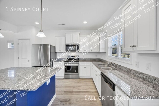 Building Photo - 1 Spinney Ct