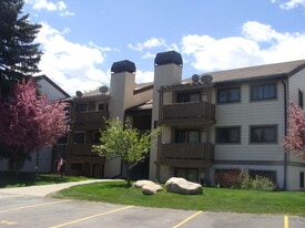 Building Photo - 998 W Beaver Creek Blvd