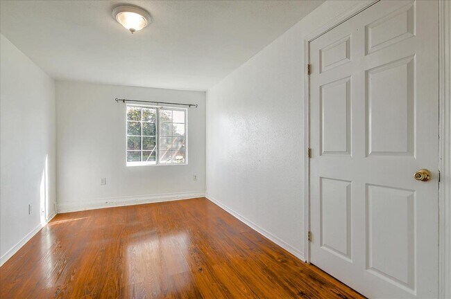 Building Photo - 6513 Corbin Ave