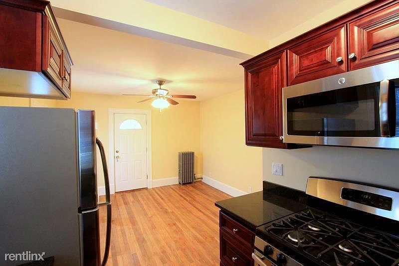 Primary Photo - 26 White St