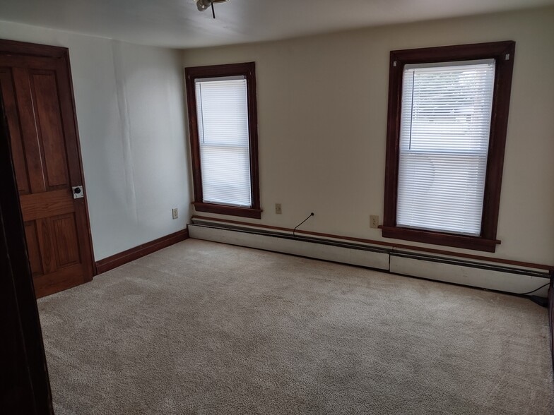 Front bedroom - 118 S 17th St