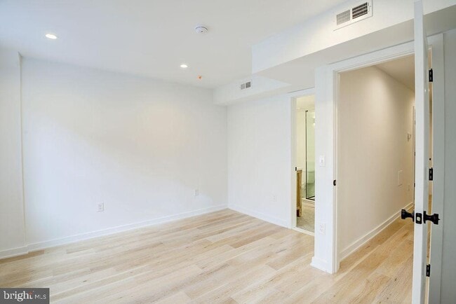 Building Photo - 513 McKean St