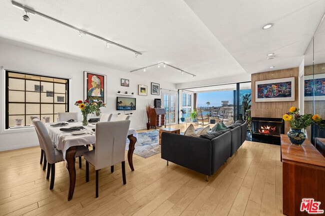 Building Photo - 6220 Pacific Ave