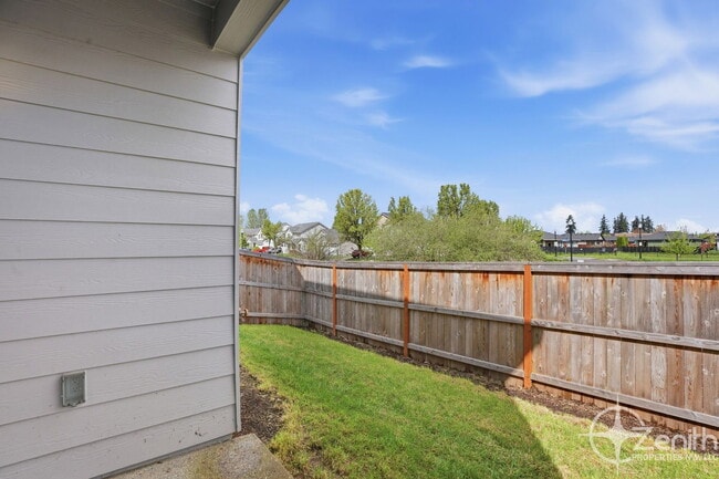 Building Photo - 2030 NW 14th St