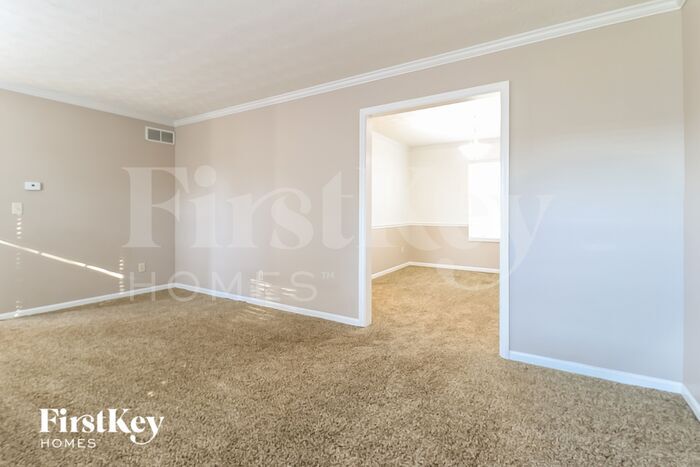 Building Photo - 9934 Stonebridge Dr