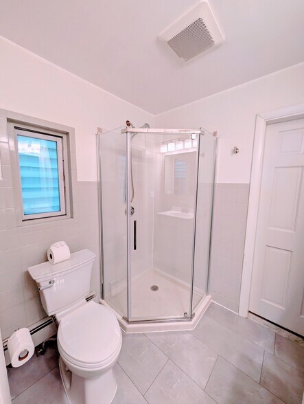 Building Photo - 656 Dorchester Ave