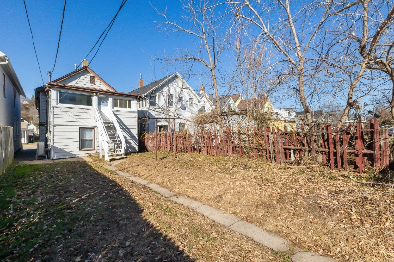 Building Photo - 1208 Rhomberg Ave