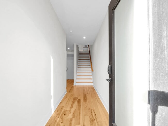 Building Photo - 1159 N 4th St