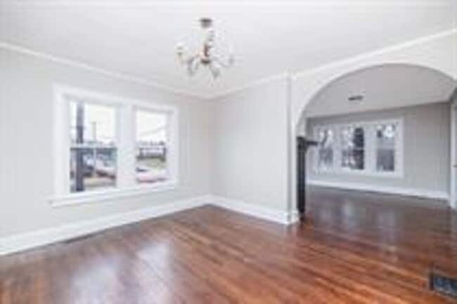 Building Photo - 1873-1875 Northampton Street