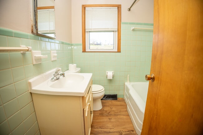 Building Photo - 710 Jackson St