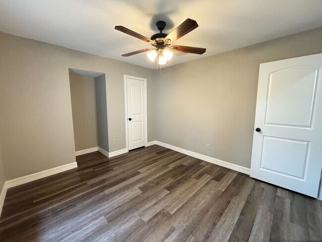 Building Photo - Completely Remodeled 4 bedroom Home