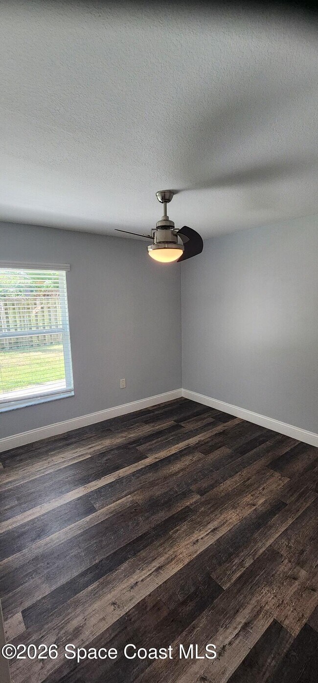 Building Photo - 428 Heathrow Cir