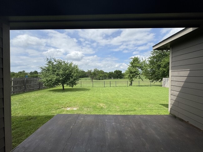 Building Photo - 502 Westchester Ct