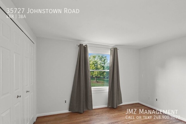 Building Photo - 35727 Johnstown Rd