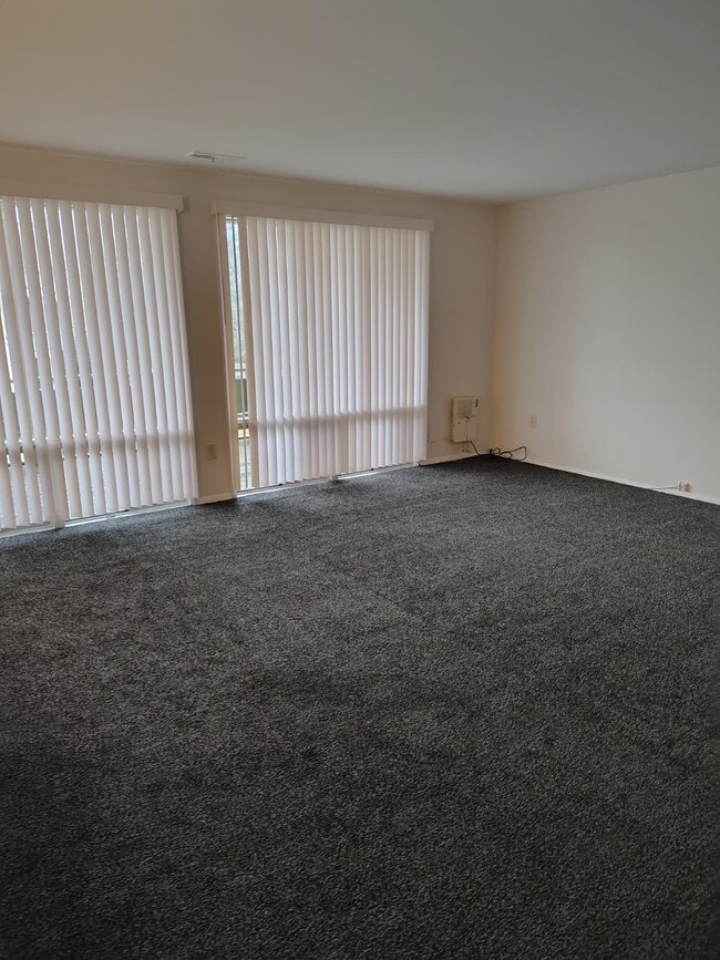 Building Photo - 7208-72C2 Donnell Pl