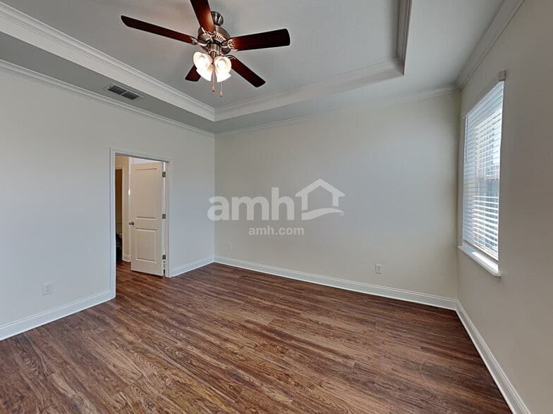 Building Photo - 1085 Summer Stone Lp