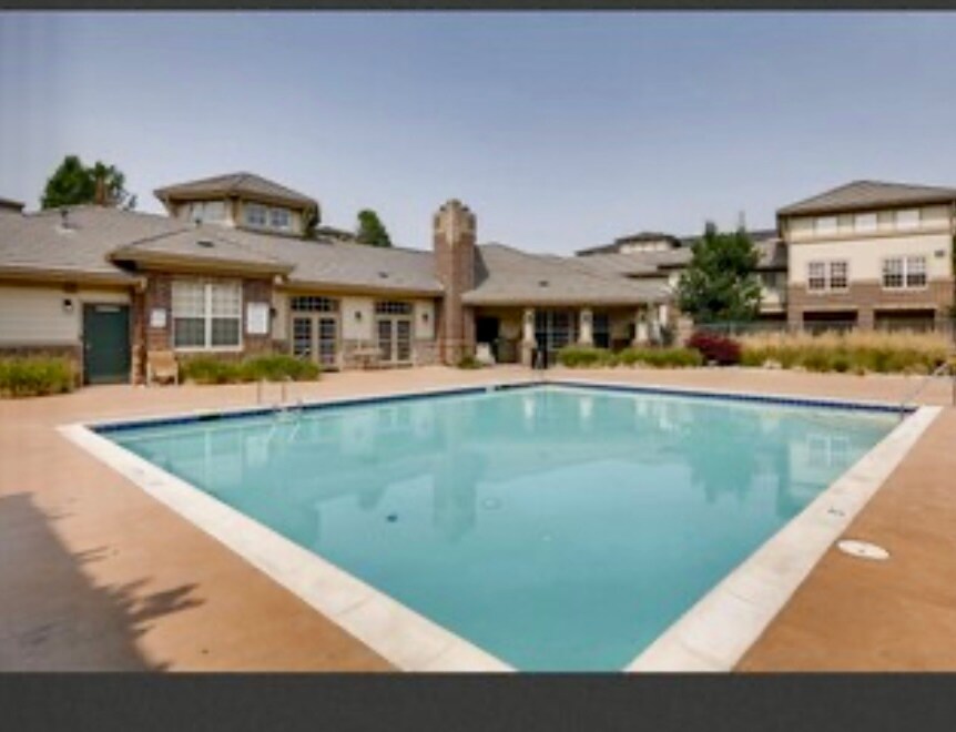 Building Photo - 3854 S Dayton Way