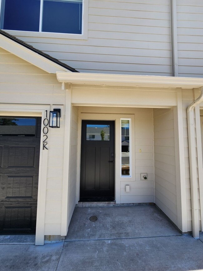 Building Photo - 3 Bedroom 2.5 Bath in Winlock