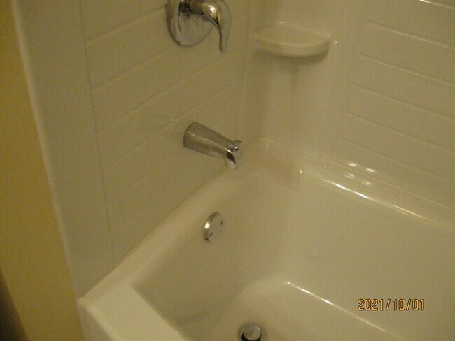 Building Photo - 1551 Building