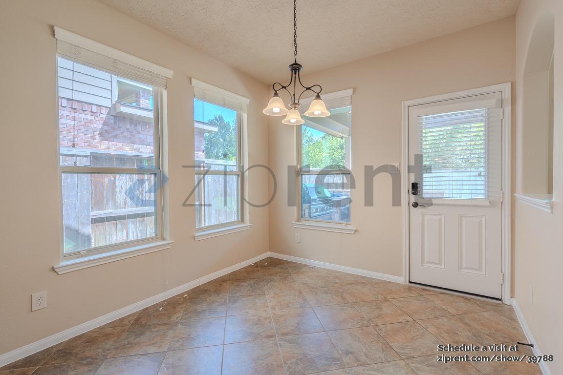 Building Photo - 2814 Palm Harbour Dr