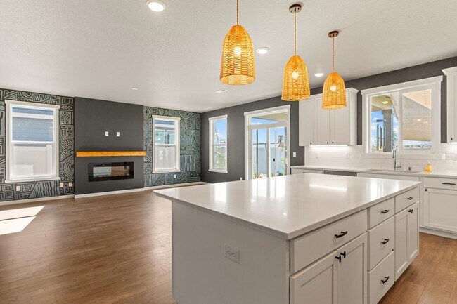 Building Photo - For Rent – Beautiful 3 Bedroom, 2 Bathroom...