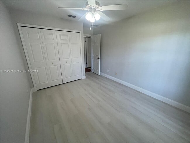 Building Photo - 6425 Las Palmas Way