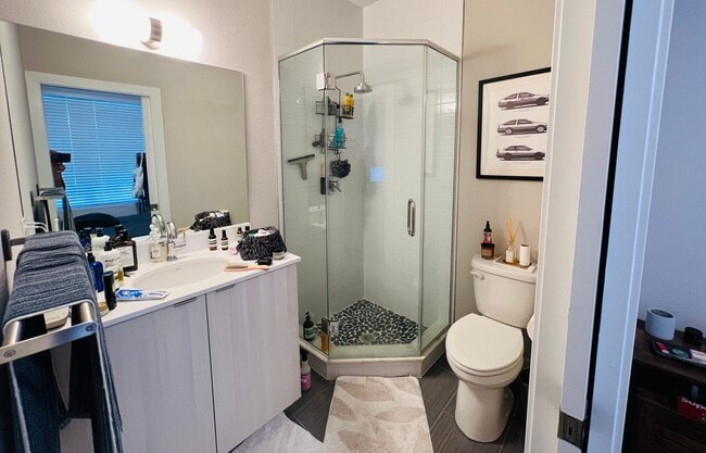 Building Photo - 3 Bed 3 1/2 Bath Townhouse in Denver's West Colfax Neighborhood