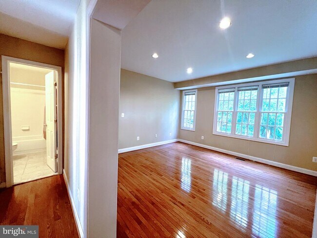 Building Photo - 13039 Glen Mill Rd