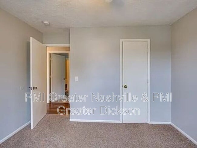 Building Photo - 135 Brenda Ln