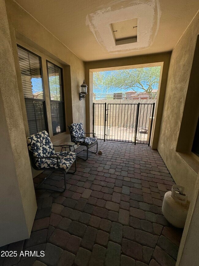 Building Photo - 4053 N Sage Creek Cir