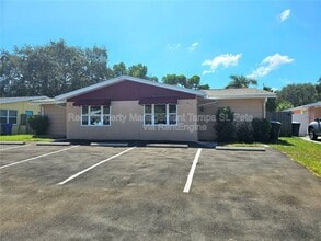 Building Photo - 613 Lyndhurst St