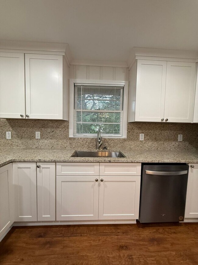 Building Photo - 3085 Stantondale Dr