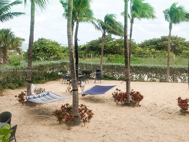 Building Photo - 9201 Collins Ave