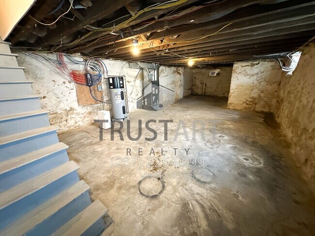 Building Photo - 6908 Old York Rd