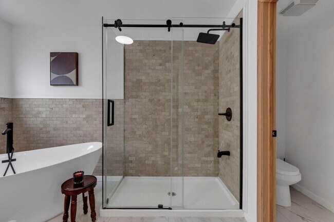 Building Photo - 2639 Berber St