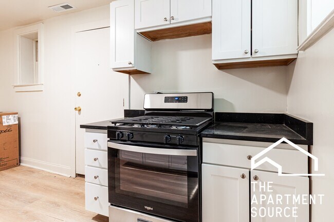 Building Photo - 4112 N Broadway