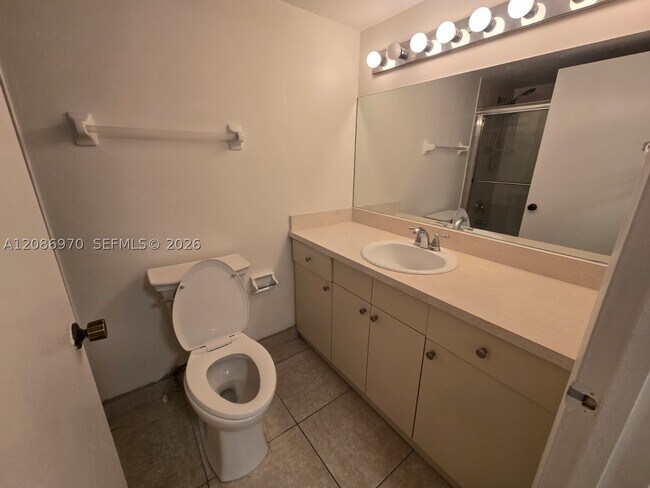 Building Photo - 5900 SW 127th Ave