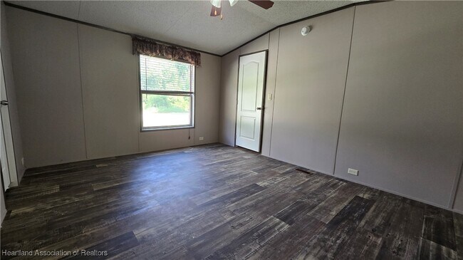 Building Photo - 20 Crawford Dr