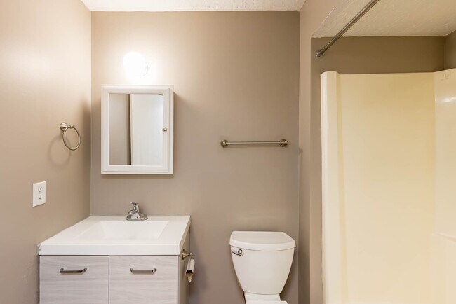 Building Photo - 5497 Archway Dr