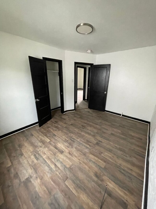 Building Photo - Two Bedroom One Bath Rental $900/month