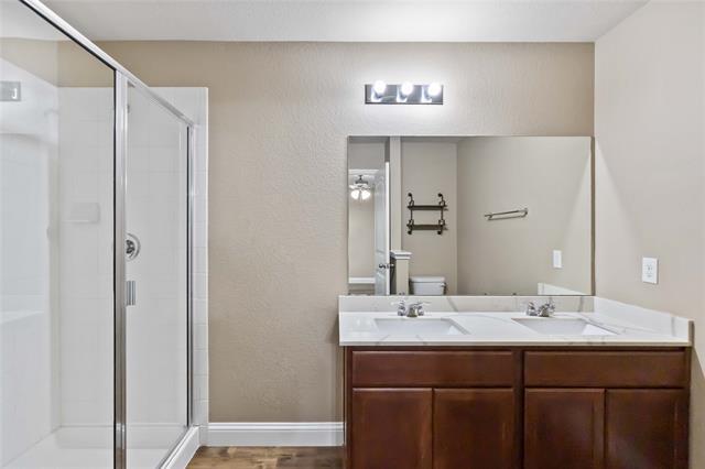 Building Photo - 1450 Arabella Ave